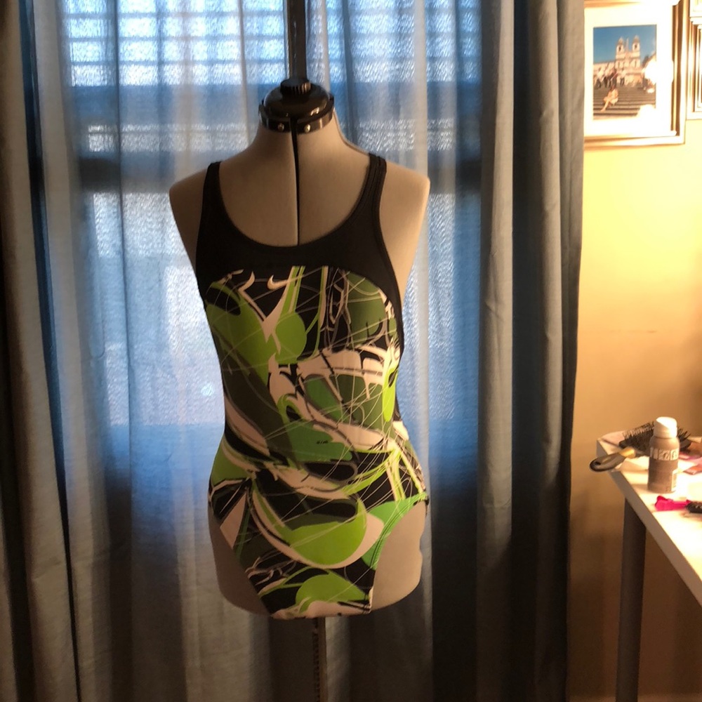 COPY - Nike swim suit. Reserved